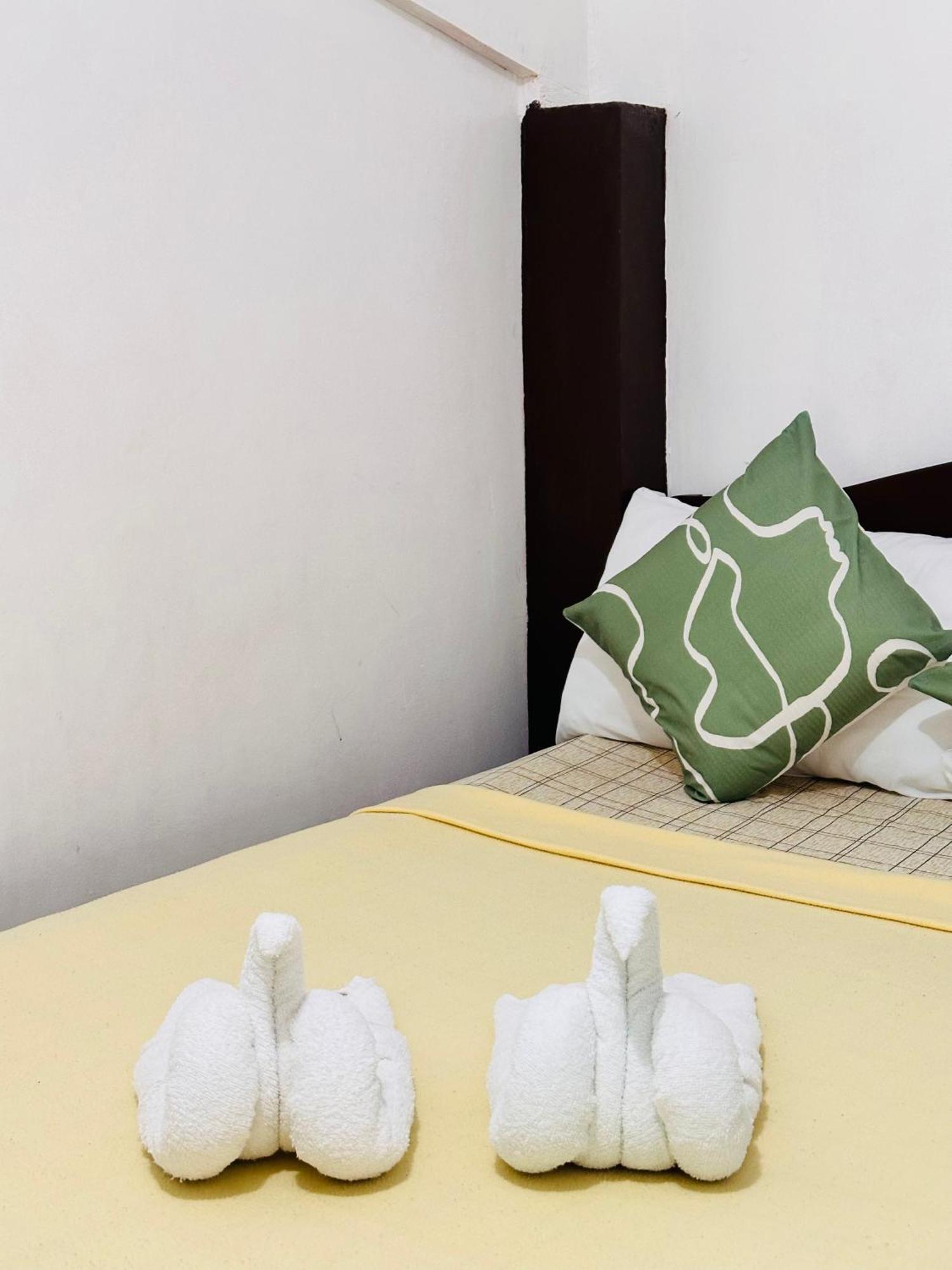 Amancio'S Balai - Near The Airport, City Center! Puerto Princesa ภายนอก รูปภาพ